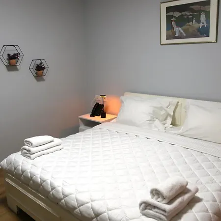 Doanesia Konukevi Mezez